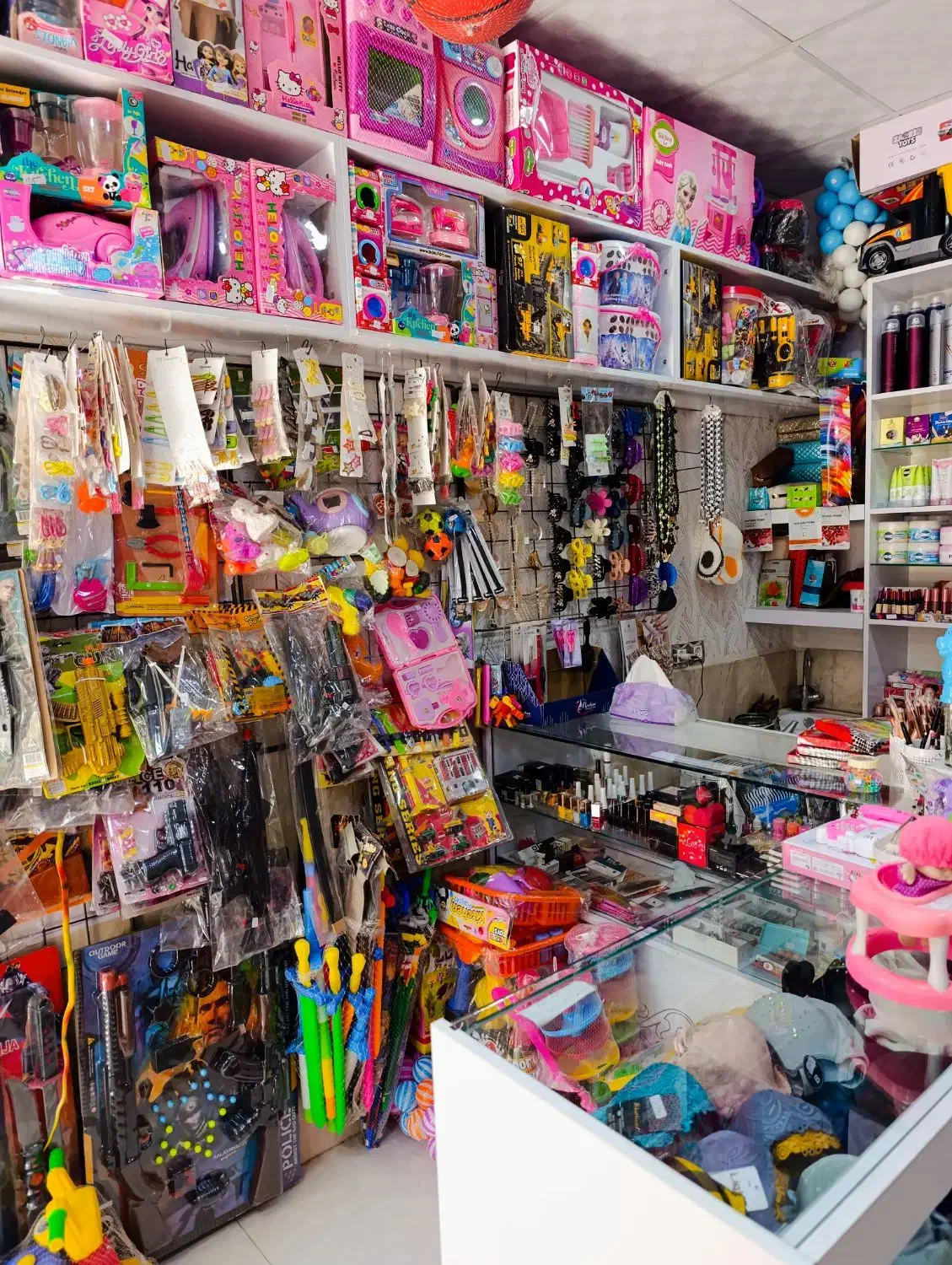 فروشنده مغازه خرازی|استخدام بازاریابی و فروش|بجنورد, |دیوار