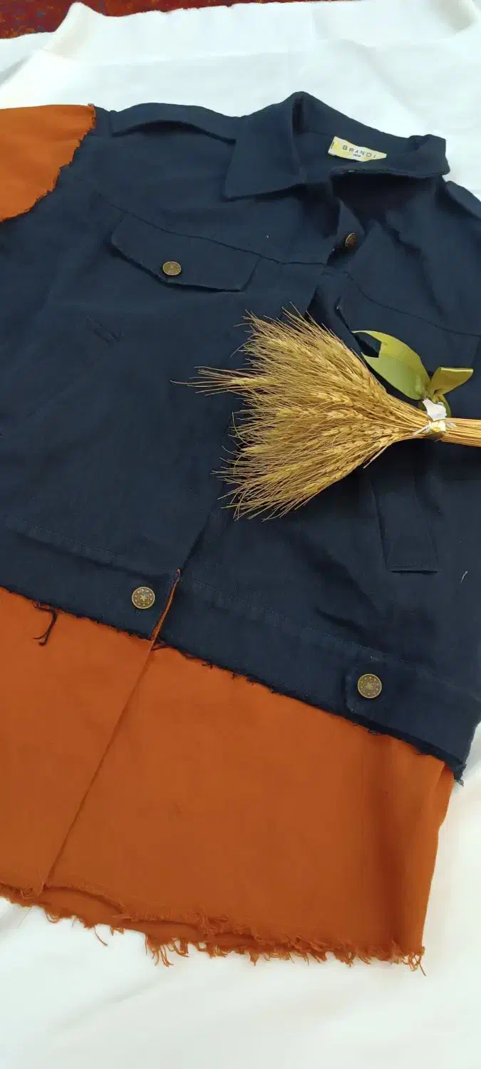 کت کتان|لباس|رشت, آب و برق|دیوار