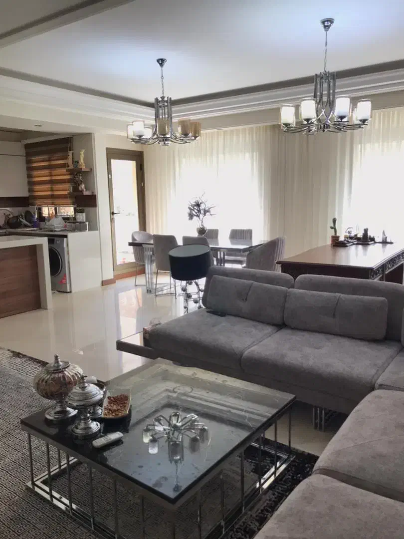 ۱۱۴ متر ۷ ساله رهن کامل فلامک شمالی تک واحدی