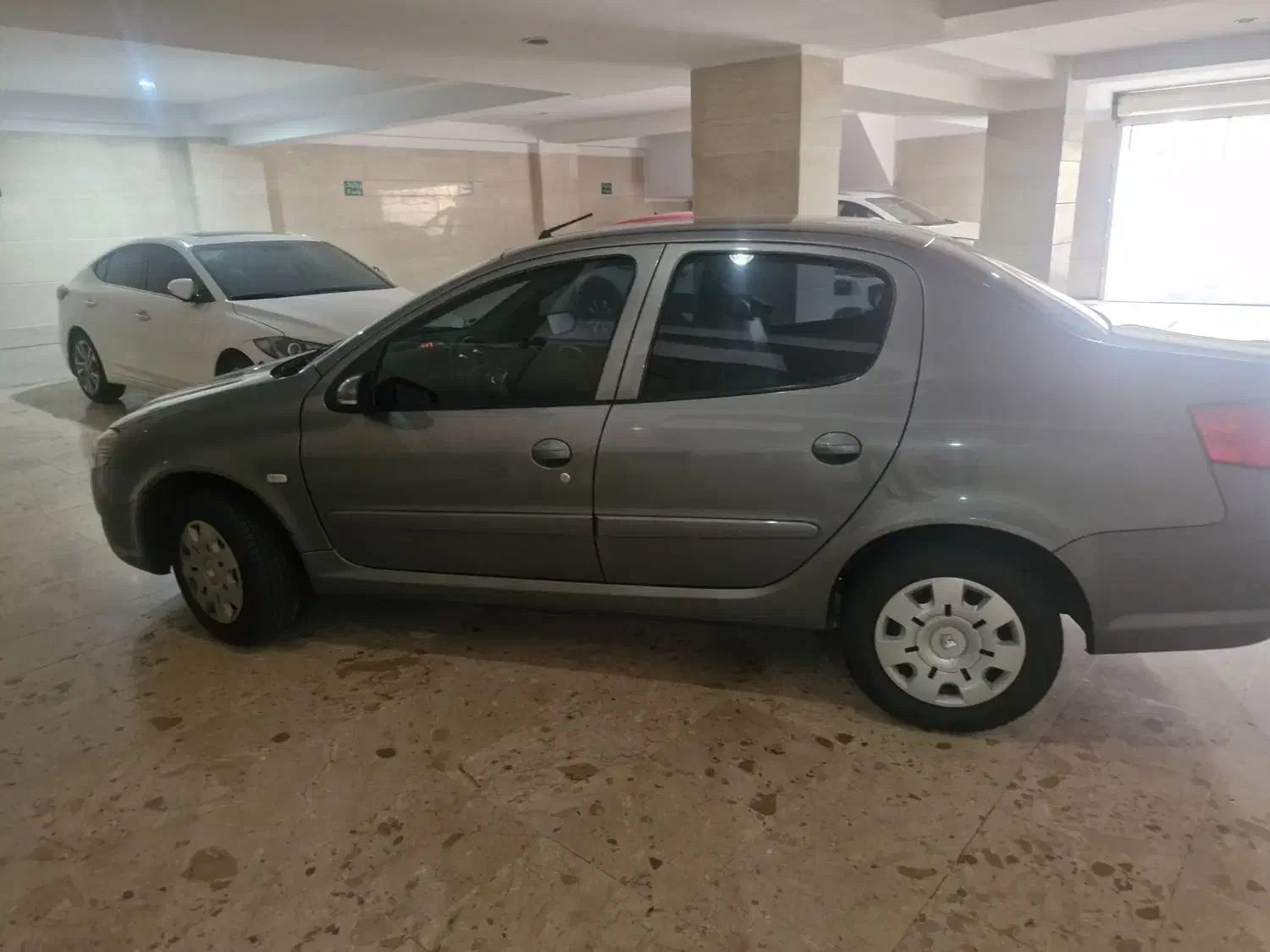 رانا پلاس ۱۴۰۱|خودرو سواری و وانت|تهران, اتحاد|دیوار