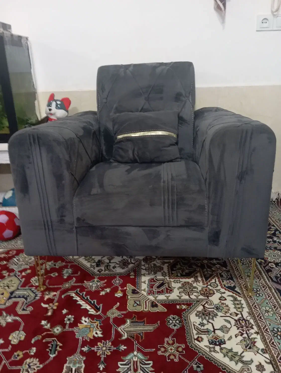 مبل در حد نو|مبلمان خانگی و میز عسلی|مشهد, گرجی علیا|دیوار