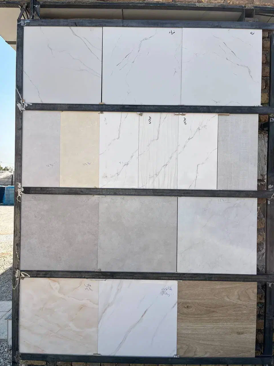 کاشی و سرامیک دپویی و‌ درجه با قیمت مناسب|مصالح و تجهیزات ساختمان|ساوه, |دیوار