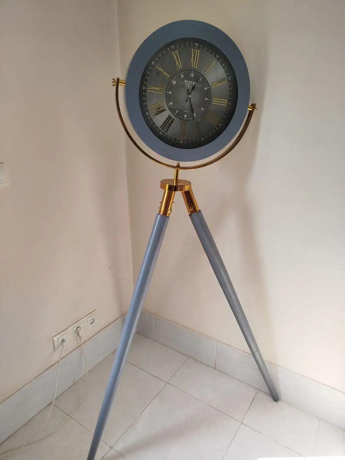 ساعت ایستاده|ساعت دیواری و تزئینی|بجنورد, |دیوار