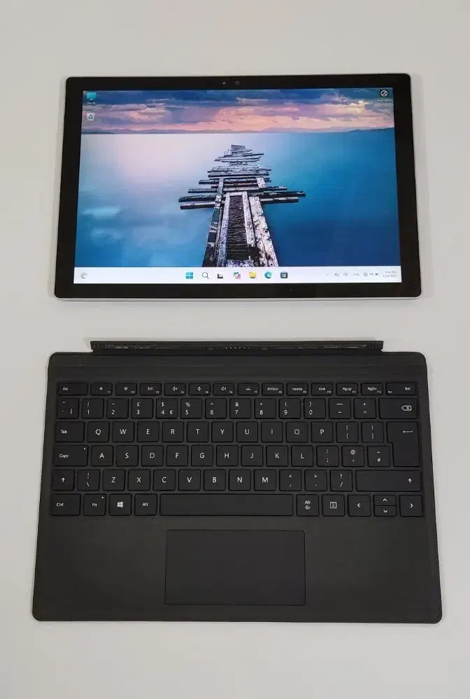 لپ تاپ سرفیس|رایانه همراه|قم, سراجه (۱۵ خرداد)|دیوار