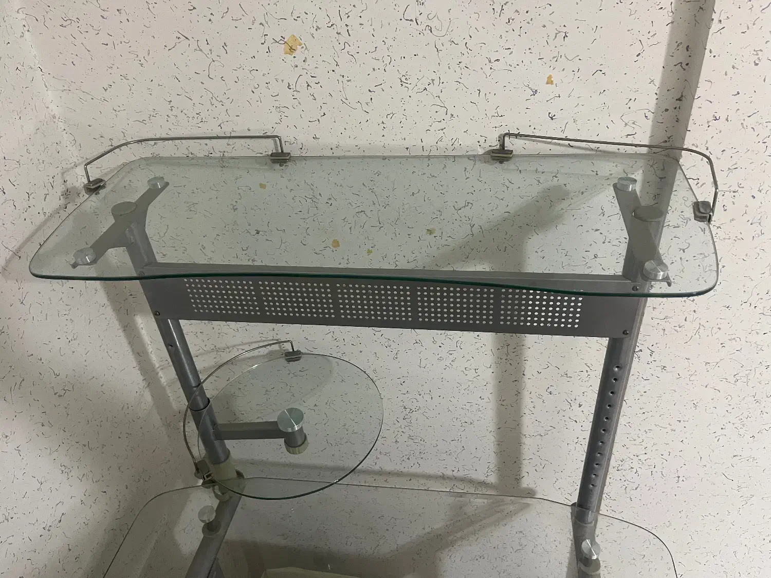 میز کامپیوتر|میز تحریر و کامپیوتر|تالش, هشتپر|دیوار