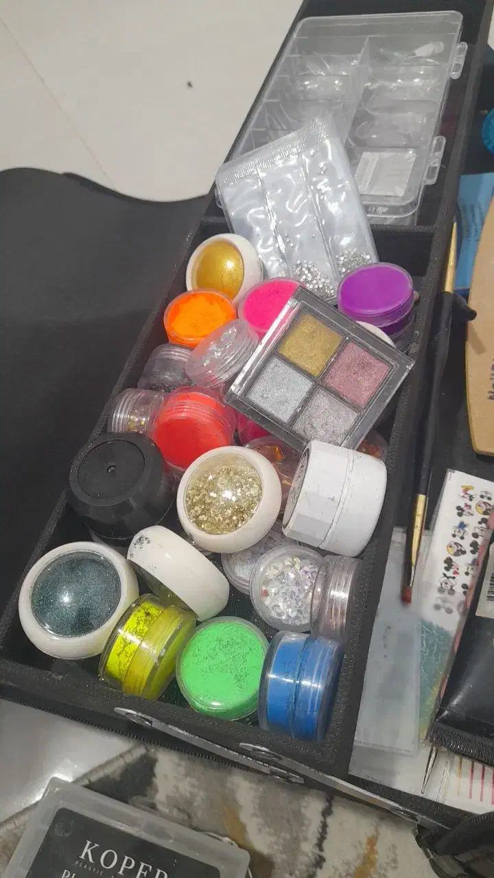 وسایل کاشت ناخن کامل|آرایشی، بهداشتی، درمانی|ملایر, |دیوار