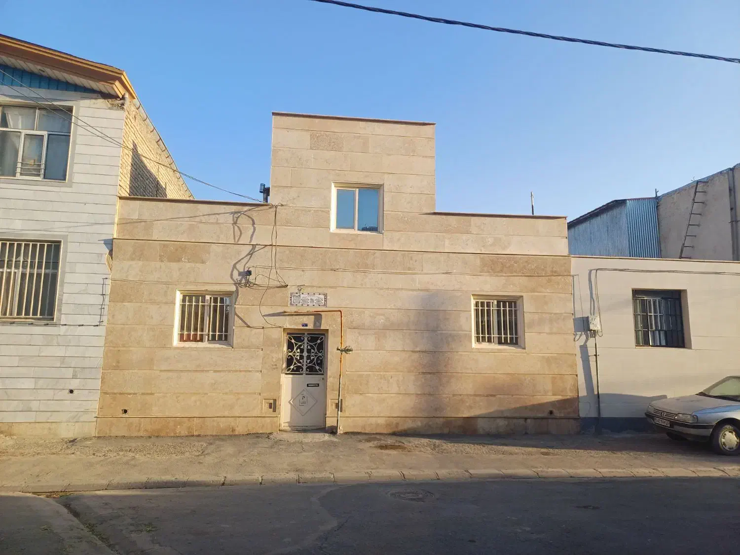 خانه ویلایی میدان جانبازان|فروش خانه و ویلا|خمین, |دیوار