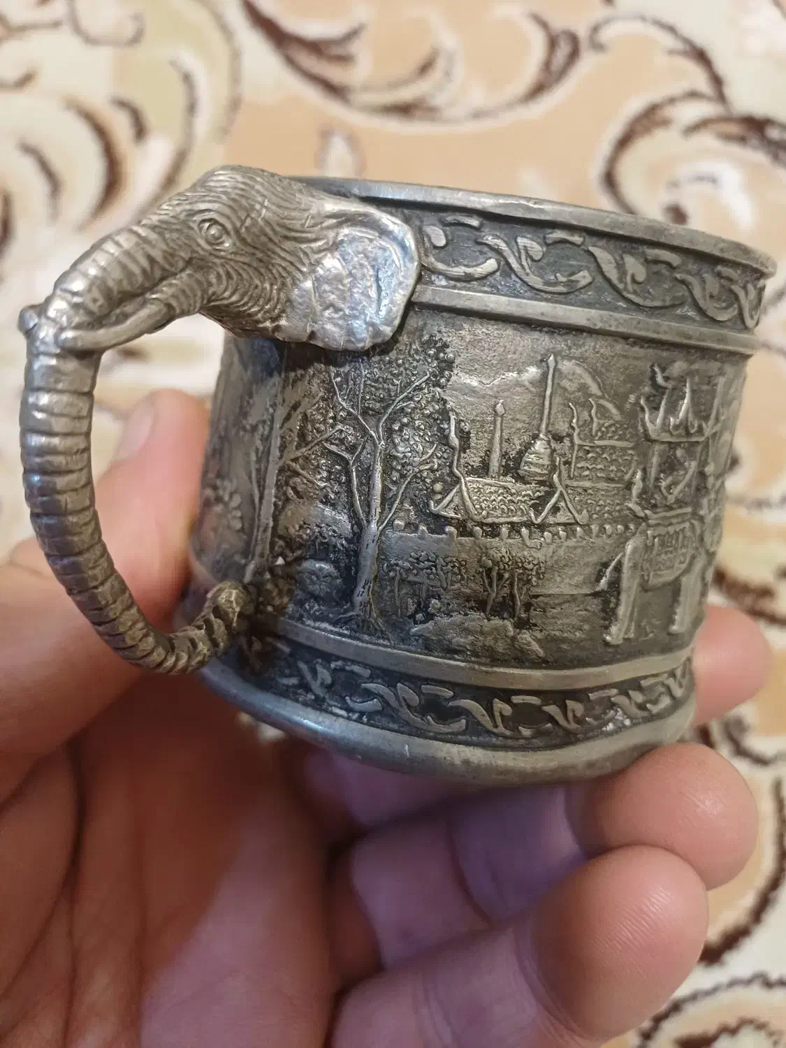 جام قدیمی با طرح حمله نادر شاه به هند(دهلی)|کلکسیون اشیاء عتیقه|سبزوار, قصبه غربی|دیوار