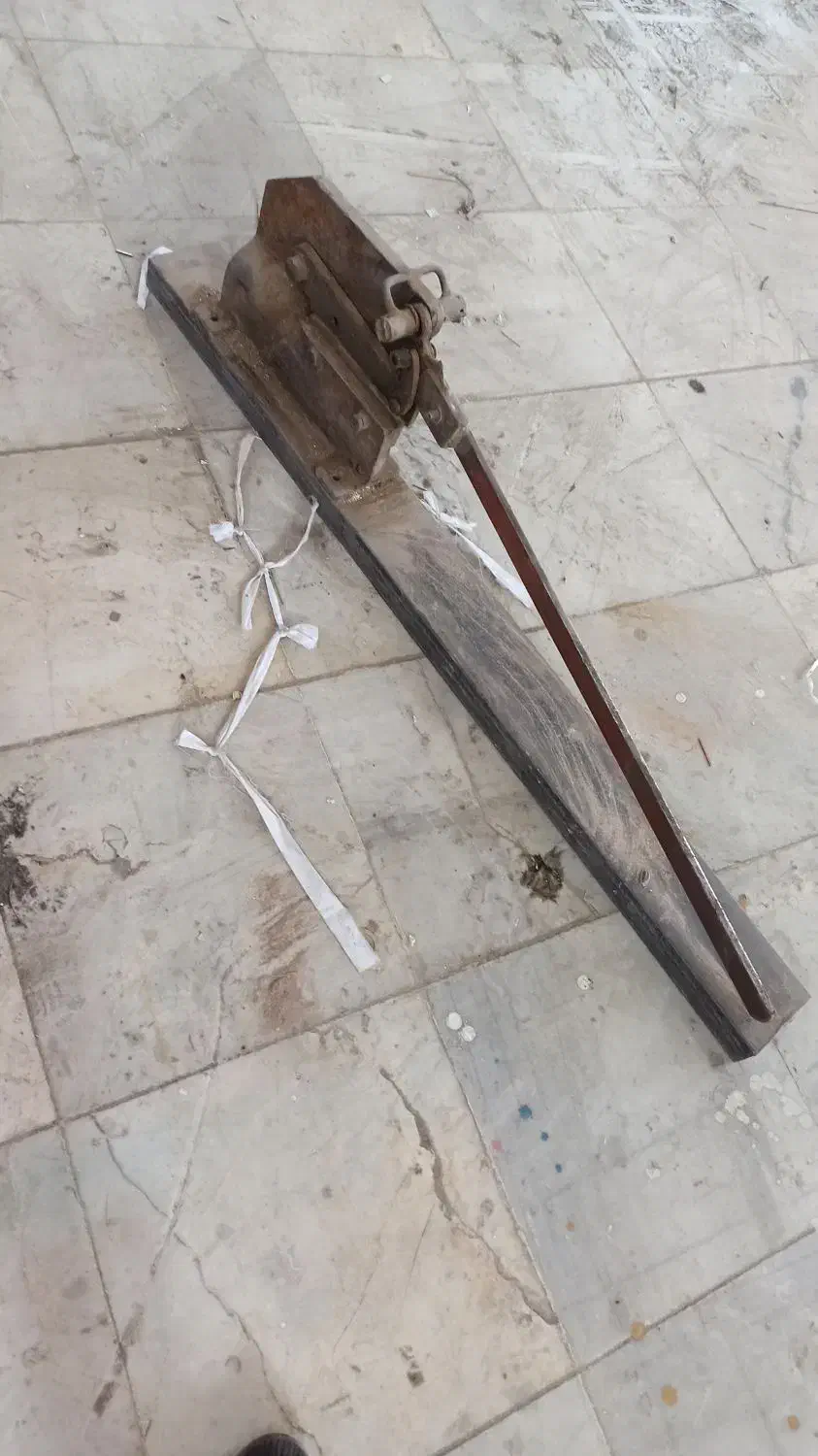 قیچی ورق بر با پایه|ابزارآلات|همدان, |دیوار