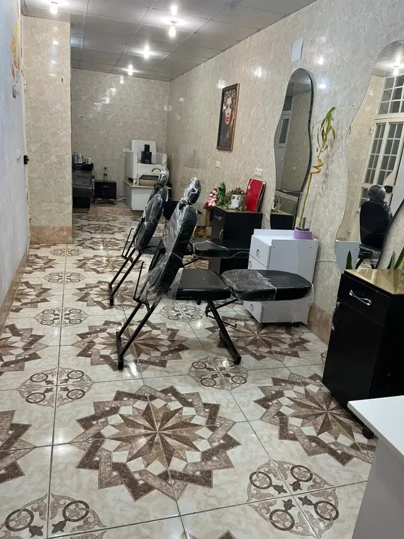 آینه قدی و میز ناهار خوری|آینه|خورموج, |دیوار