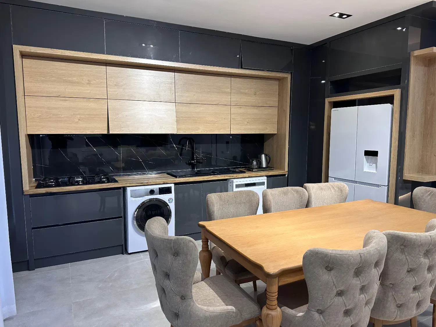 مدرن/استخردار/شیک/مبله/ساحلی|فروش خانه و ویلا|رشت, بلوار گیلان|دیوار