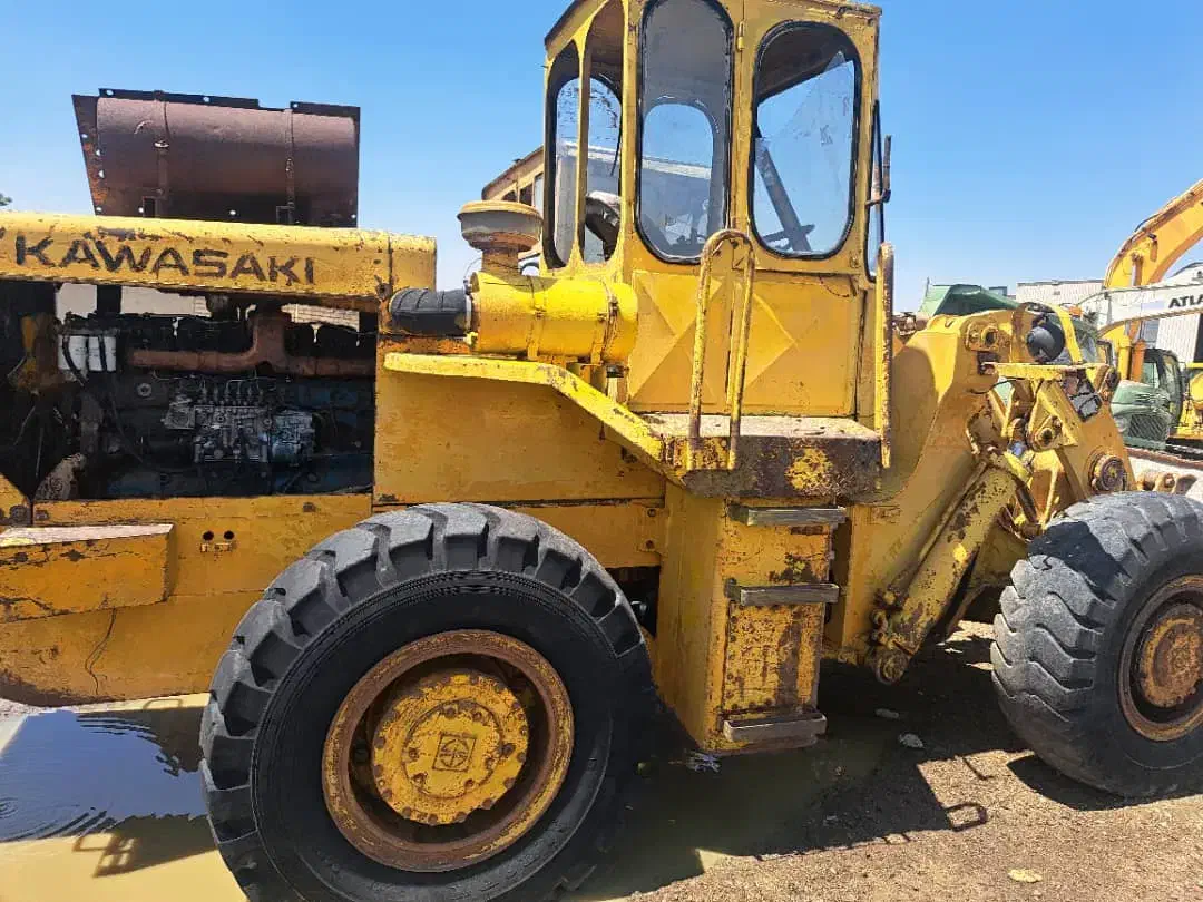 لودر کاوازاکی|خودرو سنگین|اسلامشهر, ملکآباد|دیوار