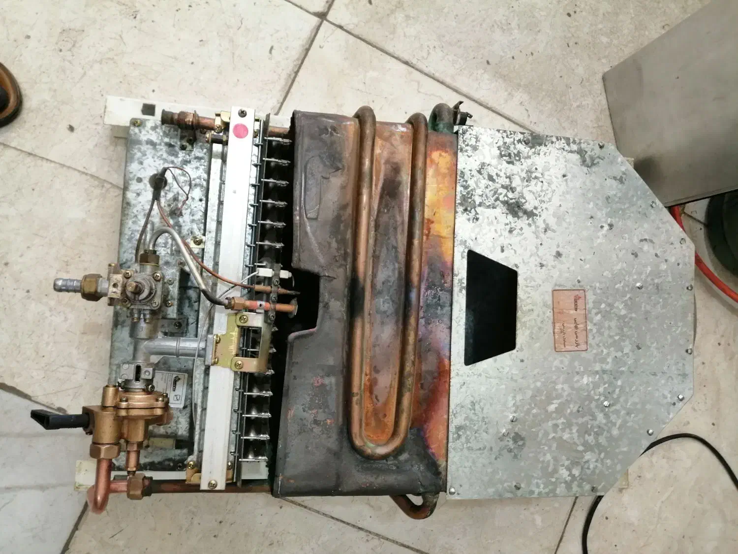 آبگرمکن گازی بوتان|آبگرمکن، پکیج، شوفاژ|خرم‌آباد, |دیوار