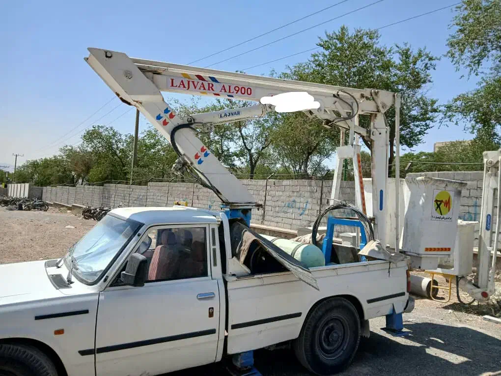 بالابر لجور L900 بسیار کم کار|ماشین‌آلات صنعتی|فولادشهر, فولادشهر|دیوار