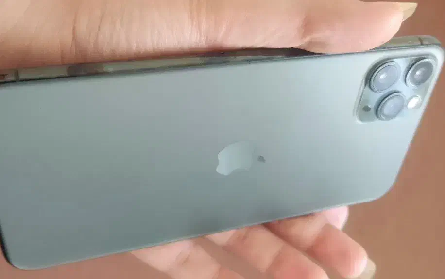 آیفون ۱۱ پرومکس ۲۵۶ خاص و کم کار|موبایل|شیراز, ریاستی|دیوار