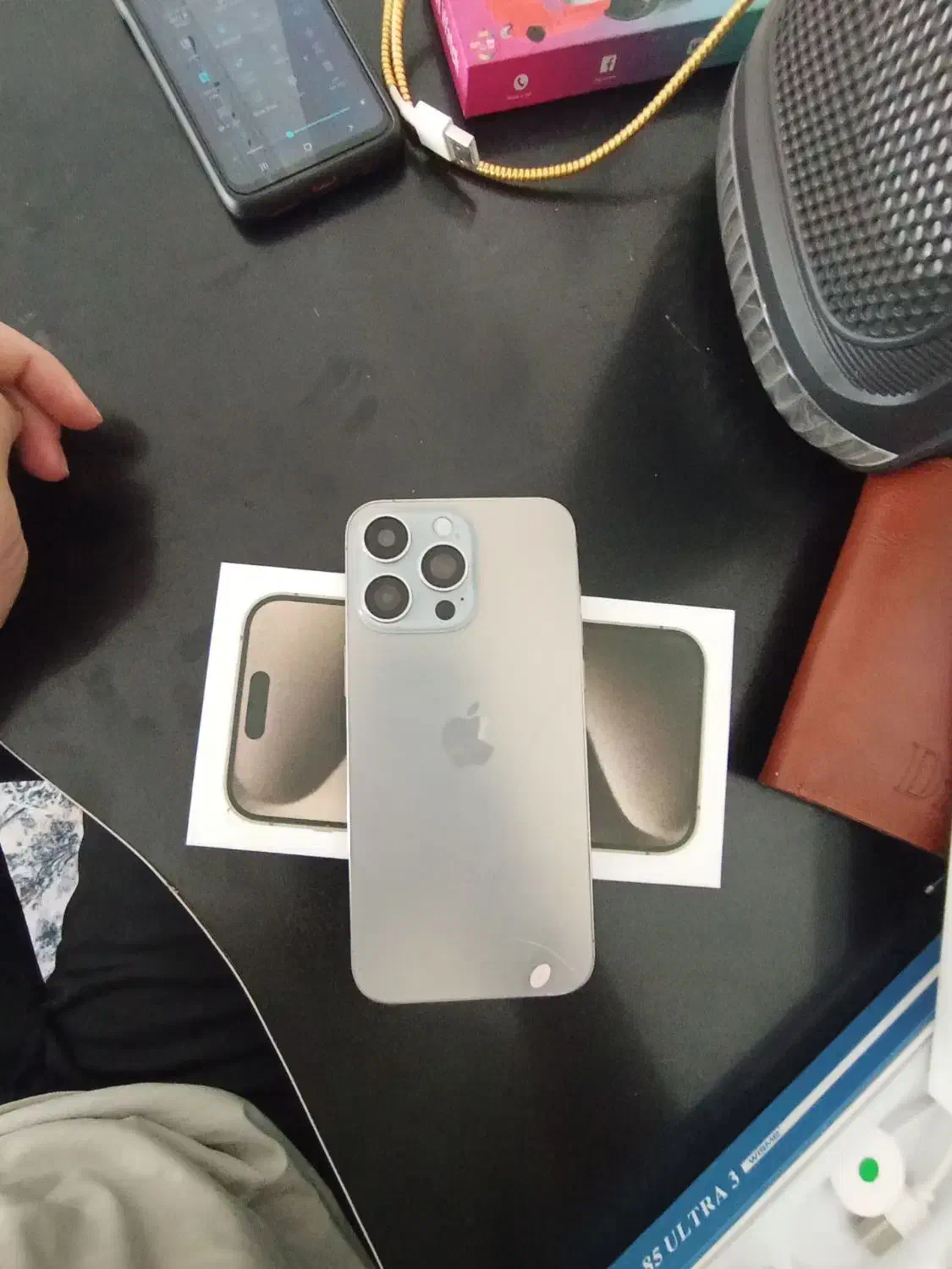 طرح آیفون ۱۵ پرومکس|موبایل|میلاجرد, |دیوار