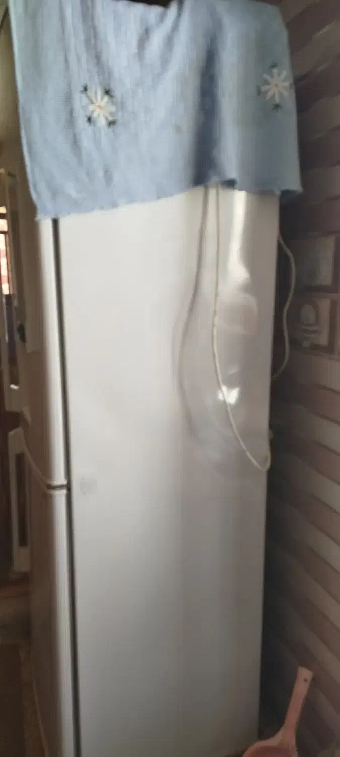 یاخچال|یخچال و فریزر|سیسخت, |دیوار