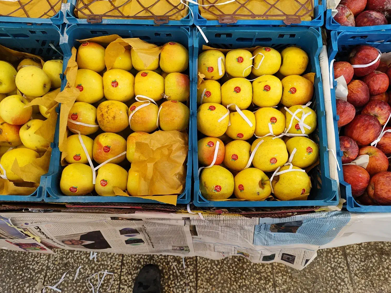 کارگر ماهر میوه فروشی|استخدام خدمات فروشگاه و رستوران|شیراز, احمدآباد|دیوار