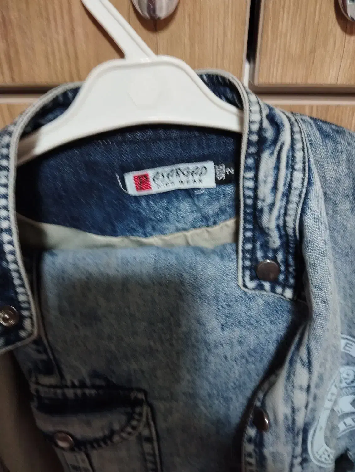 درحد نو|کفش و لباس بچه|هشتگرد, شهرک وحدت|دیوار