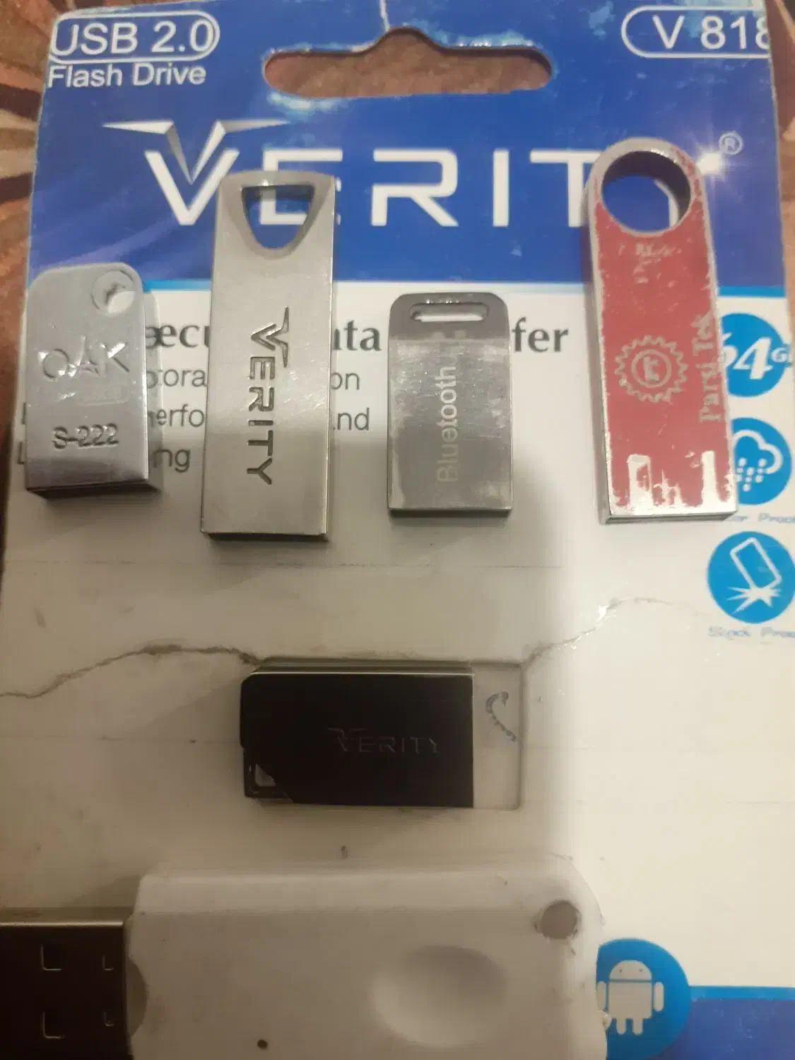 چند عددفلش با سرعت بالا و قیمت مناسب|قطعات و لوازم جانبی رایانه|نیشابور, خیام|دیوار