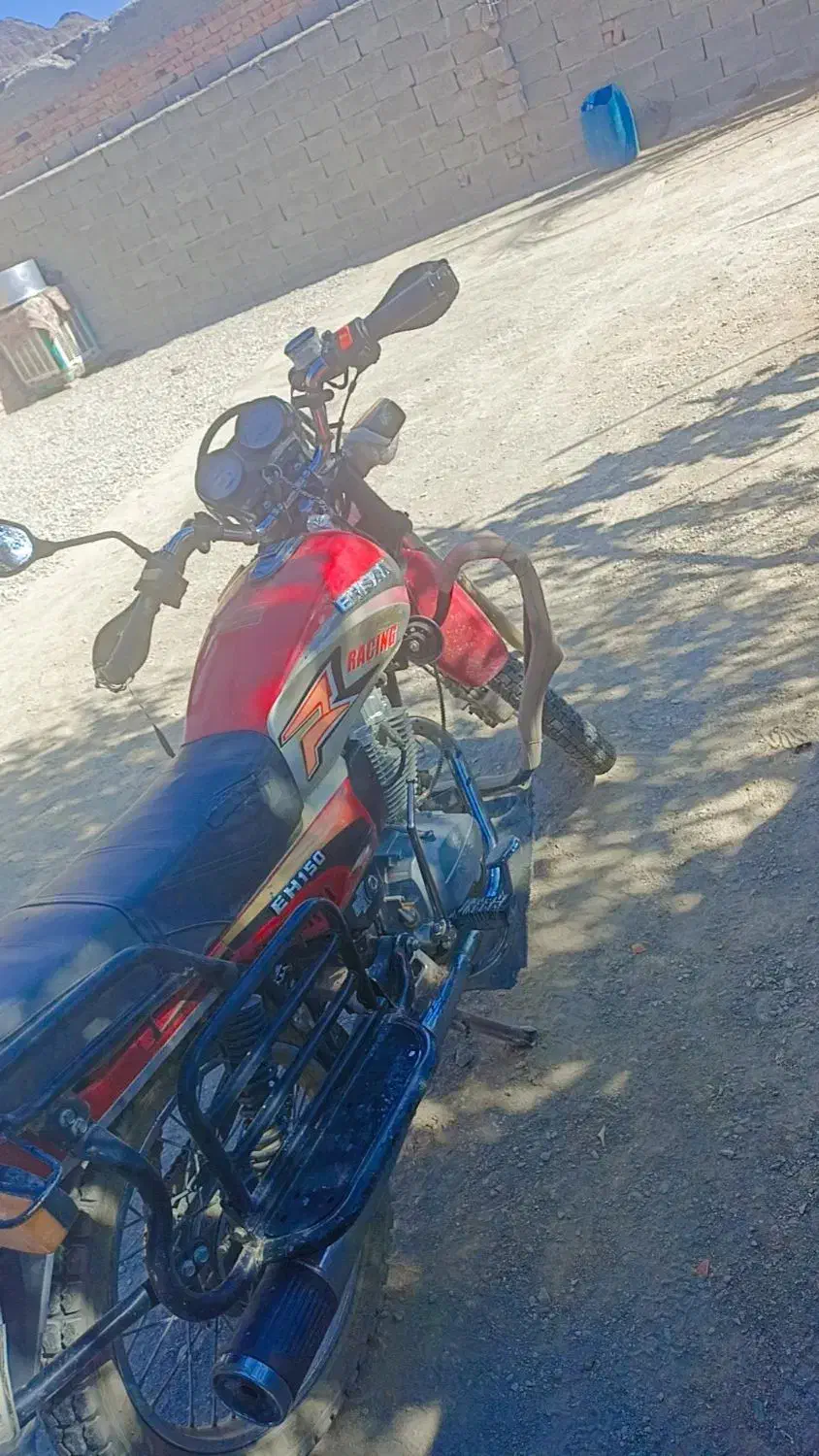 احسان شکاری 95|موتورسیکلت|دهرم, |دیوار