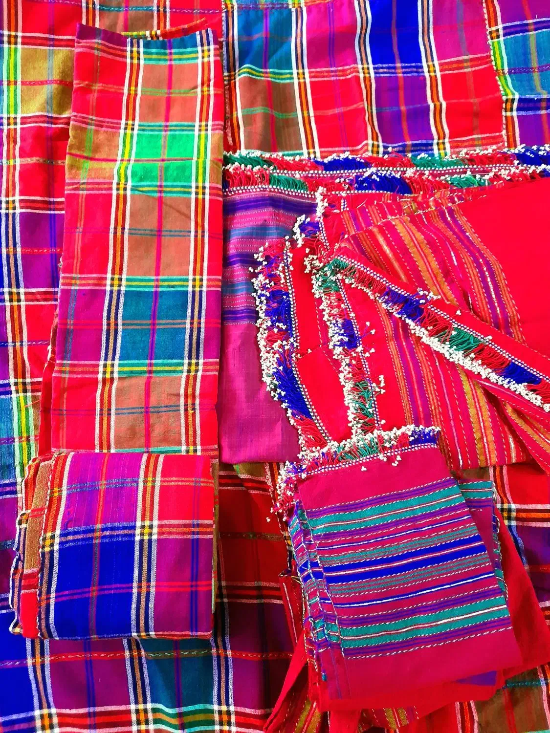 لباس محلی و چادر شب|لباس|آزادشهر, |دیوار