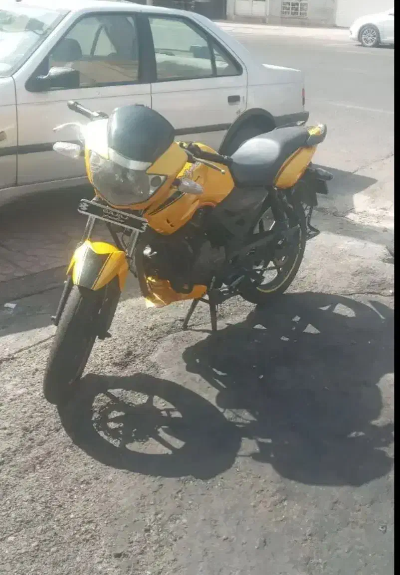 موتور سیکلت آپاچی  مدل ۸۸ پلاک ملی مدارک دار|موتورسیکلت|تهران, زرگنده|دیوار