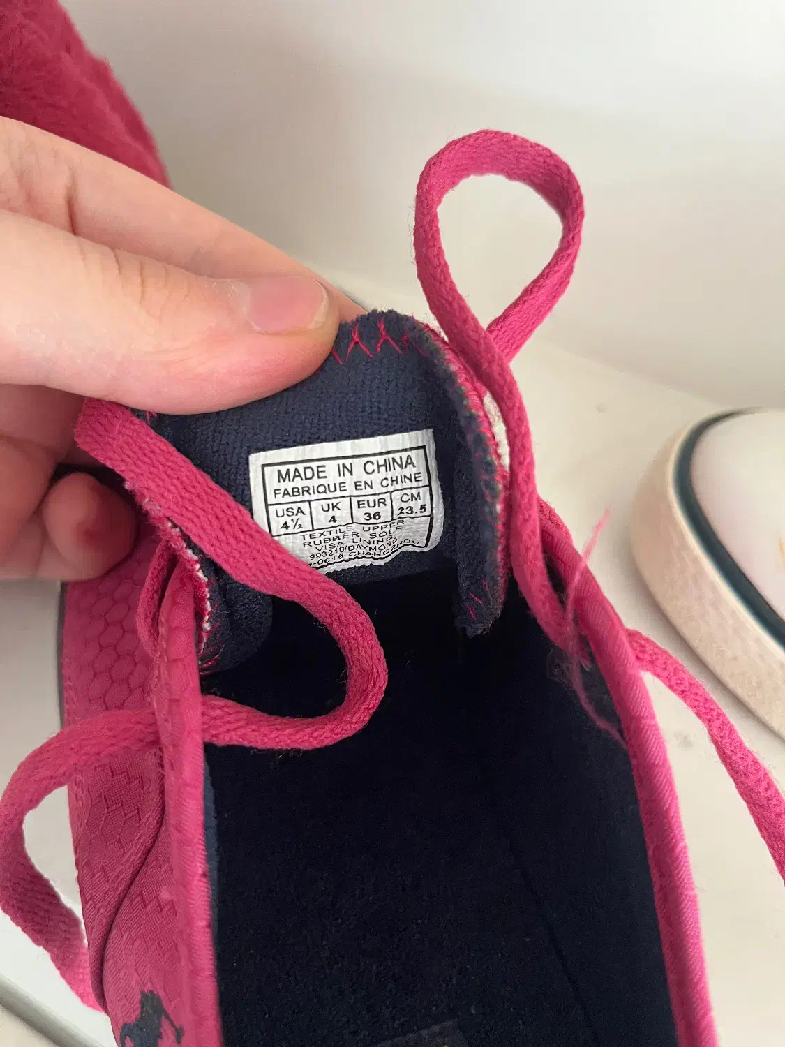 کفش برند polo|کیف، کفش، کمربند|اصفهان, باغ دریاچه|دیوار