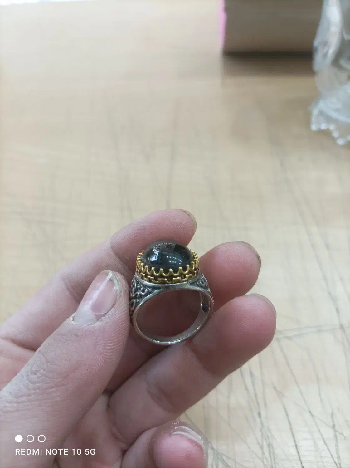 انگشتر|بدلیجات|قم, امامزاده ابراهیم|دیوار