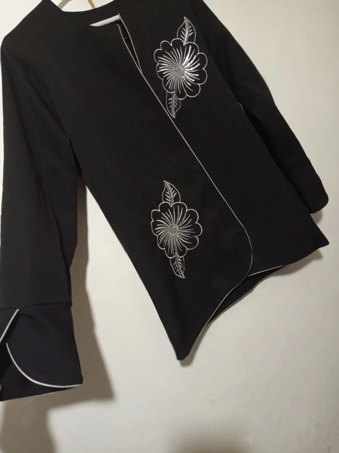 سرافون|لباس|زابل, |دیوار