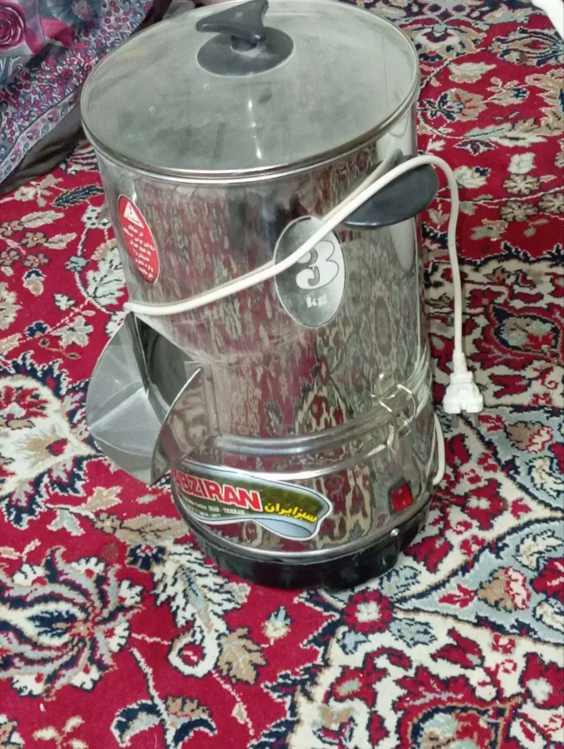 یک عدد سبزی خوردکنی تمیز وسالم بفروش میرید|خردکن، آسیاب، غذاساز|قم, علی آباد سعدگان|دیوار