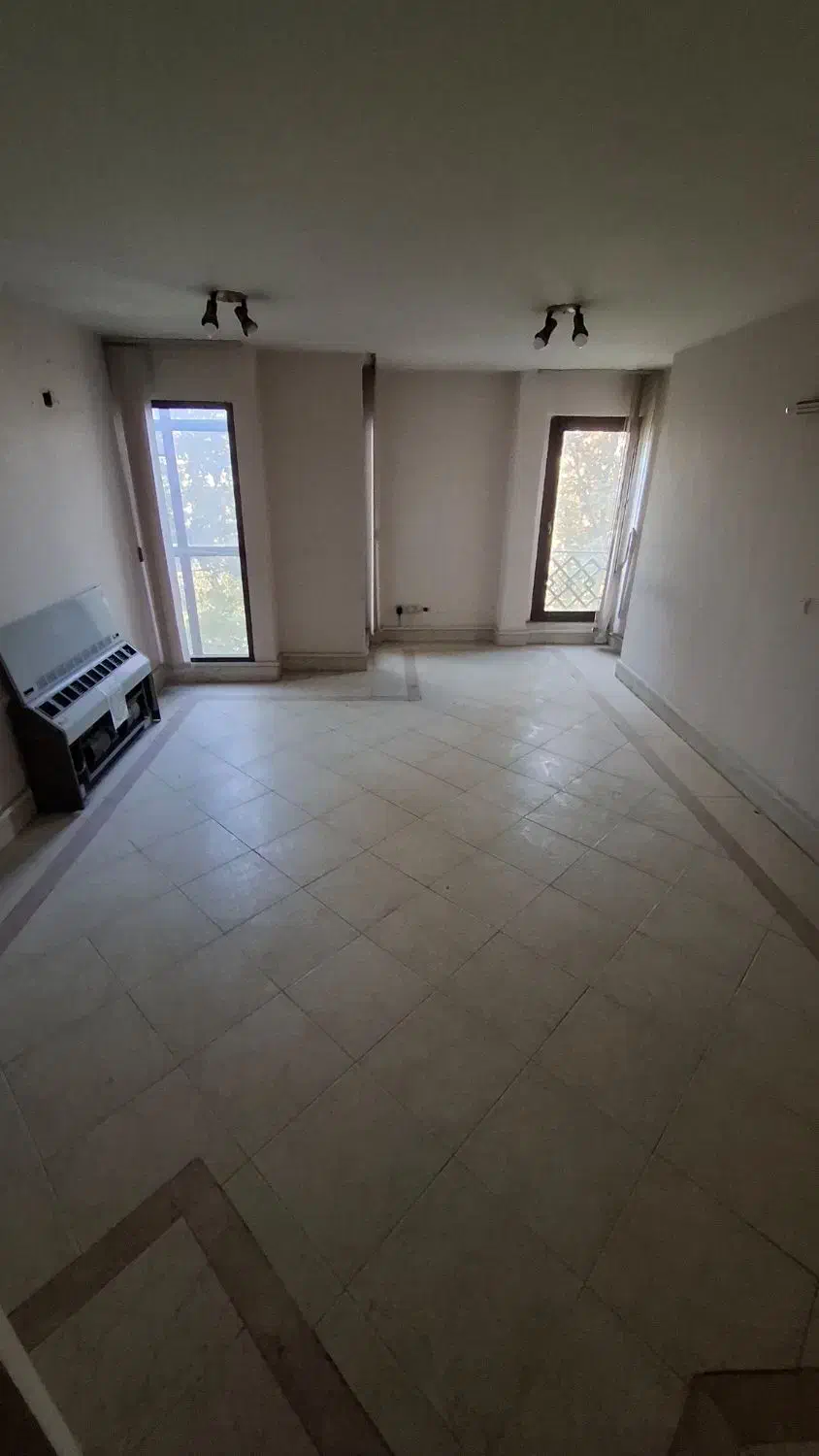 اجاره واحد اداری ۱۰۰ متری ۲ اتاق شمس آبادی اصفهان|اجارهٔ دفتر کار، اتاق اداری، مطب|اصفهان, شاهزاده ابراهیم|دیوار