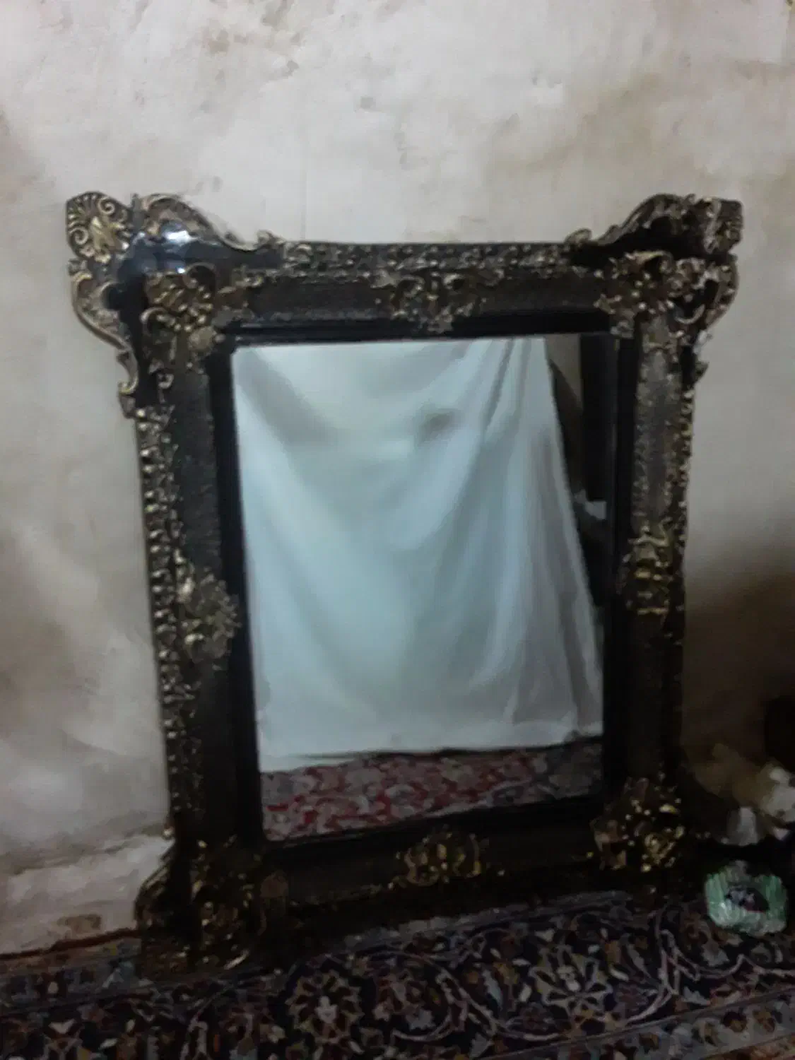 آینه بزرگ|آینه|نورآباد, |دیوار