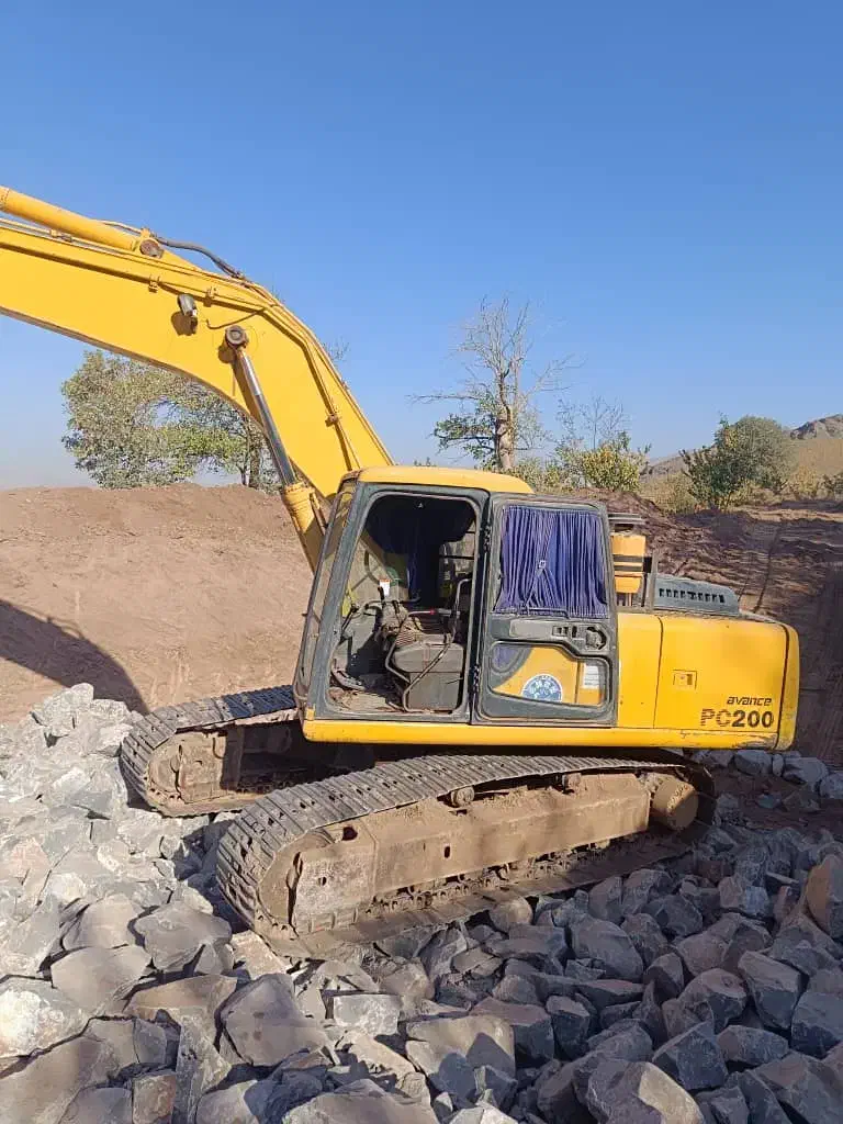 بیل مکانیکی کوماتسو خط۶|خودرو سنگین|سلفچگان, |دیوار