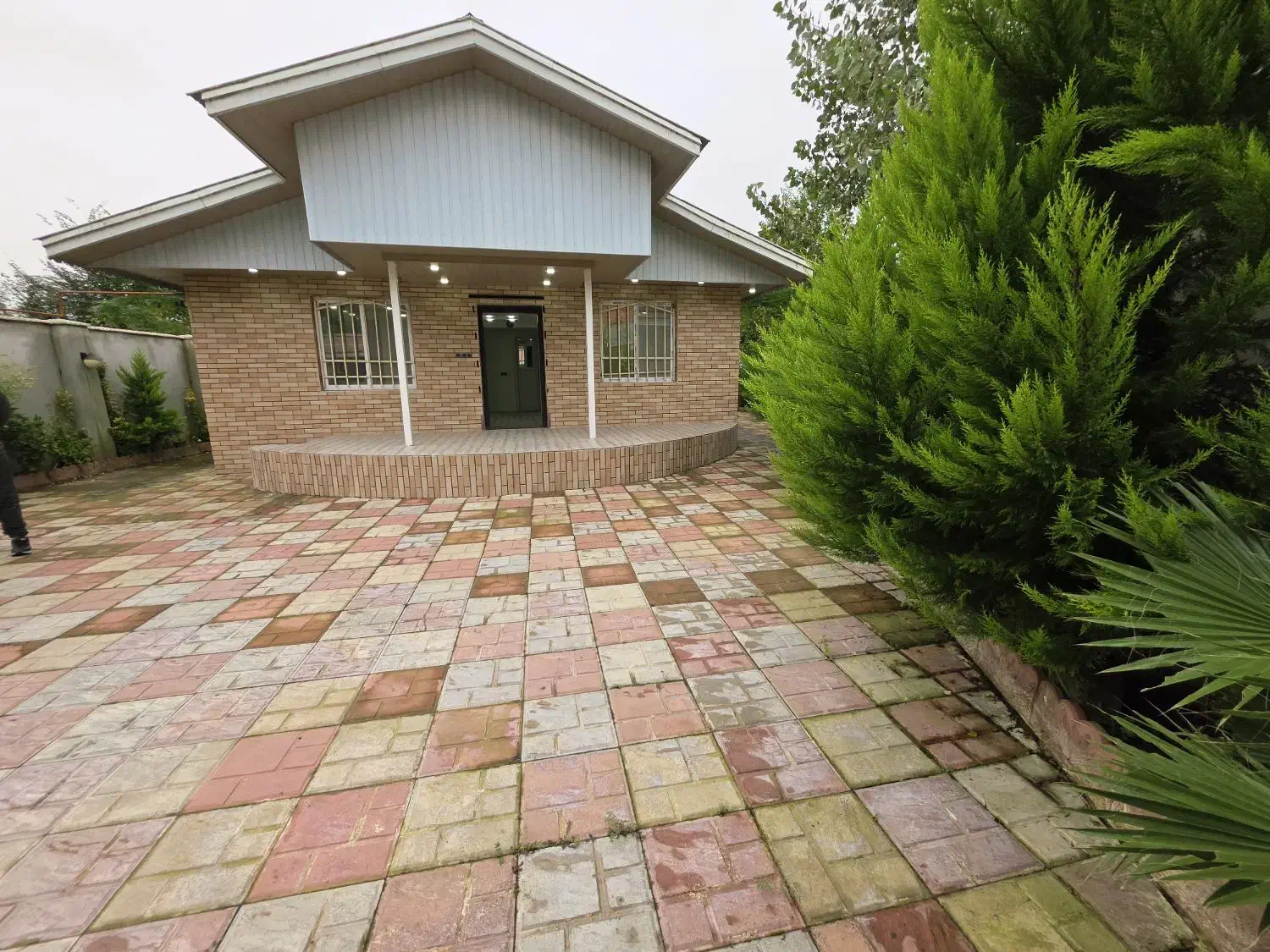 کدرفعت/ویلاباغچه۳۷۰متر۱۱۰بنارشت لاهیجاشمال معلمساز|فروش خانه و ویلا|لولمان, |دیوار