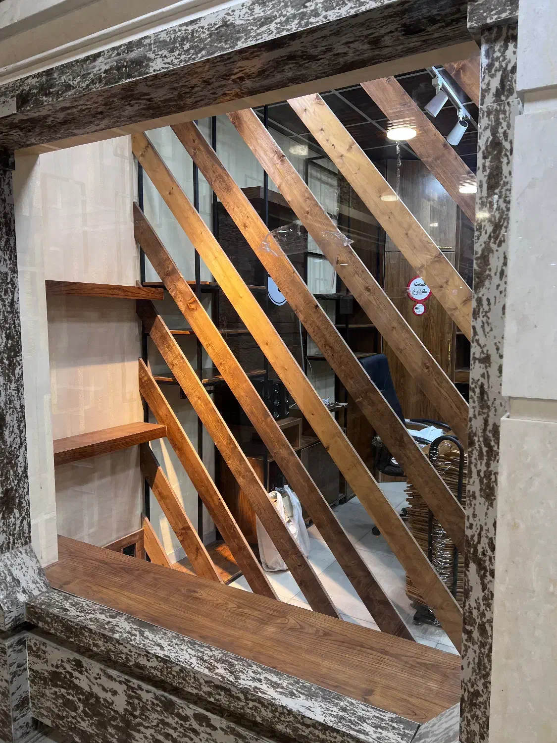 دکور و‌ ویترین چوبی|فروشگاه و مغازه|دورود, |دیوار