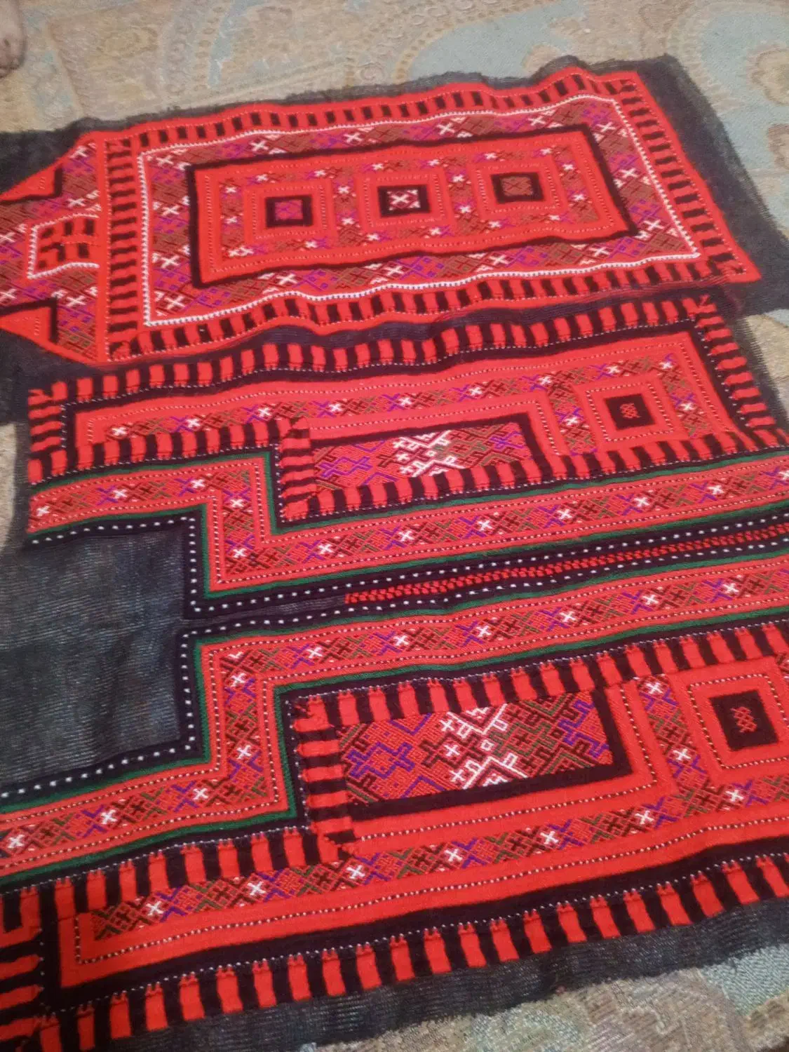 زی استین|لباس|سراوان, |دیوار