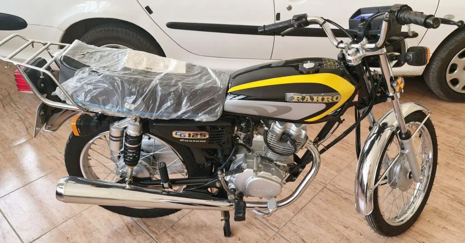 رهرو ۱۲۵|موتورسیکلت|شیراز, سیلو|دیوار