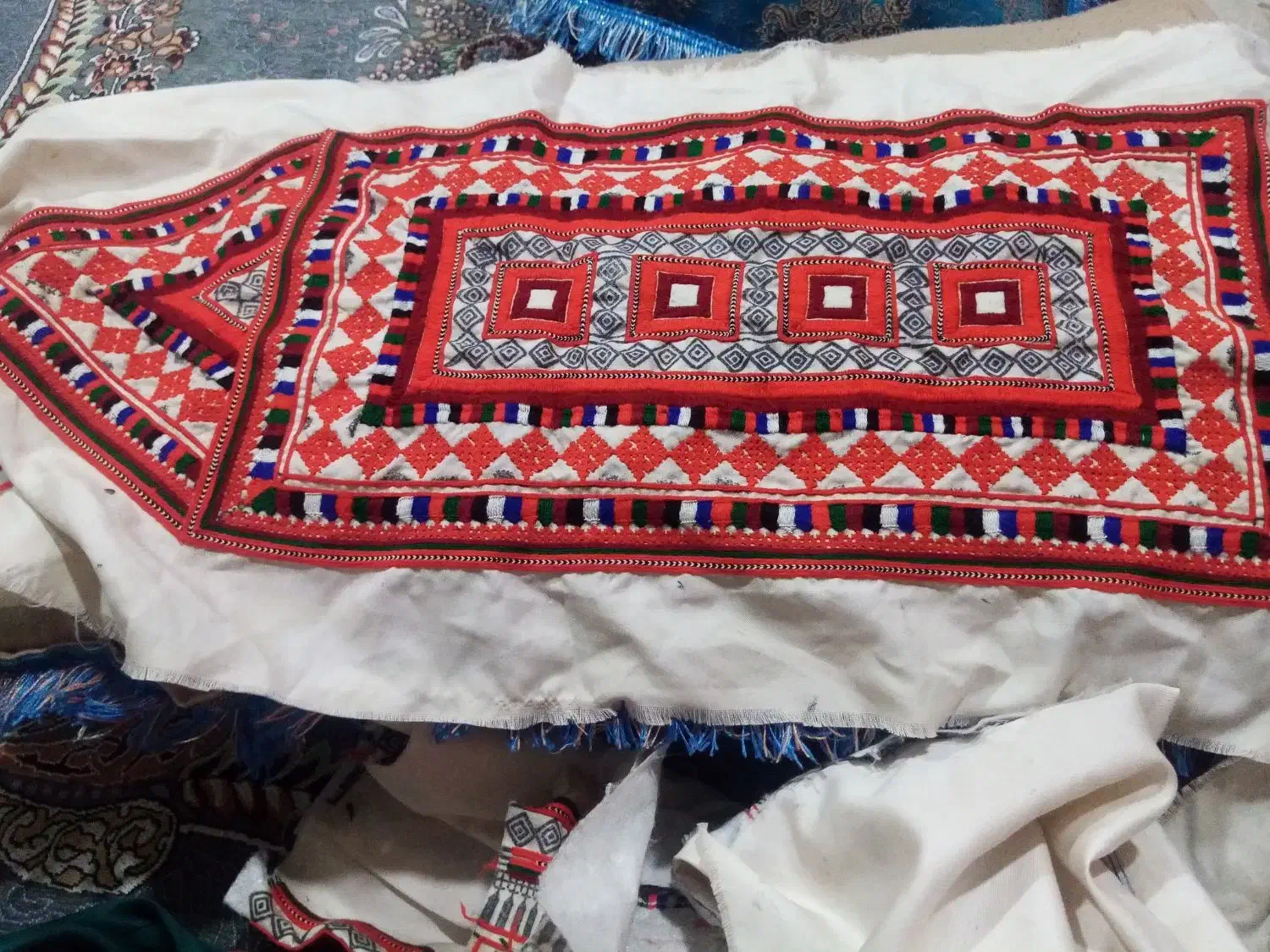 لباس|لباس|ایرانشهر, |دیوار