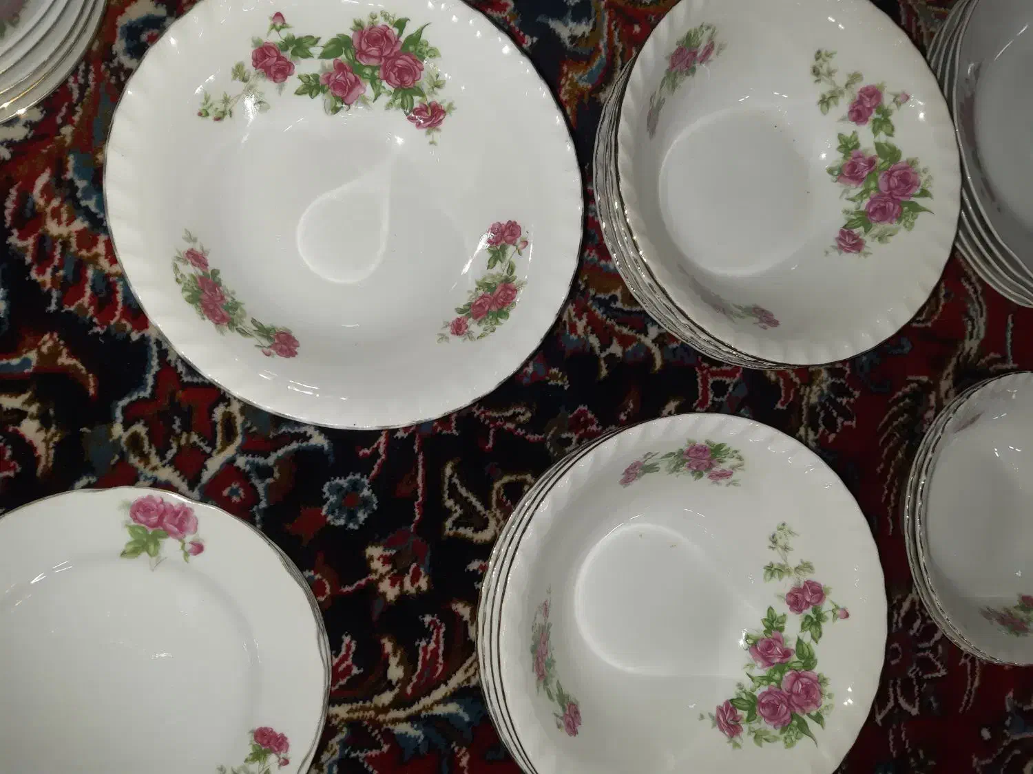 ظروف گل سرخی|ظروف سرو و پذیرایی|اراک, |دیوار