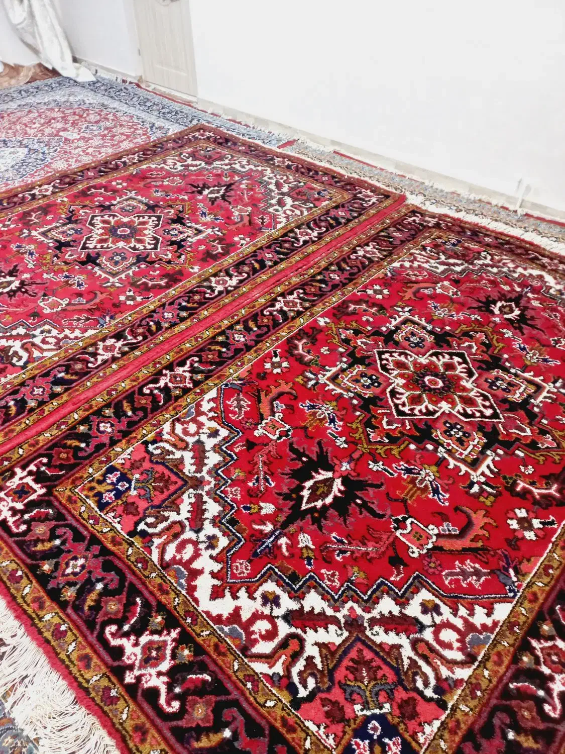 یک جفت فرش ۶ متری دستبافت تازه از دار افتاده|فرش|تبریز, |دیوار