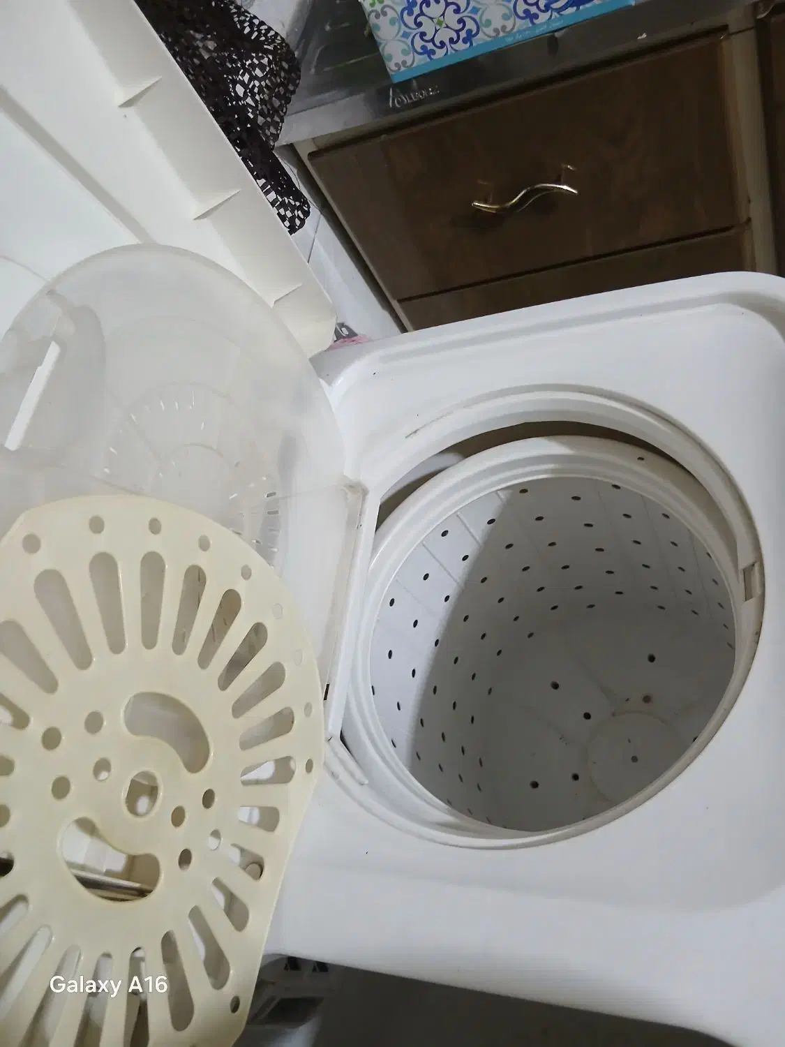 لباسشویی ۱۲کیلویی پاکشوما|ماشین لباسشویی و خشک‌کن لباس|شیراز, قلعه شاهزاده بیگم|دیوار