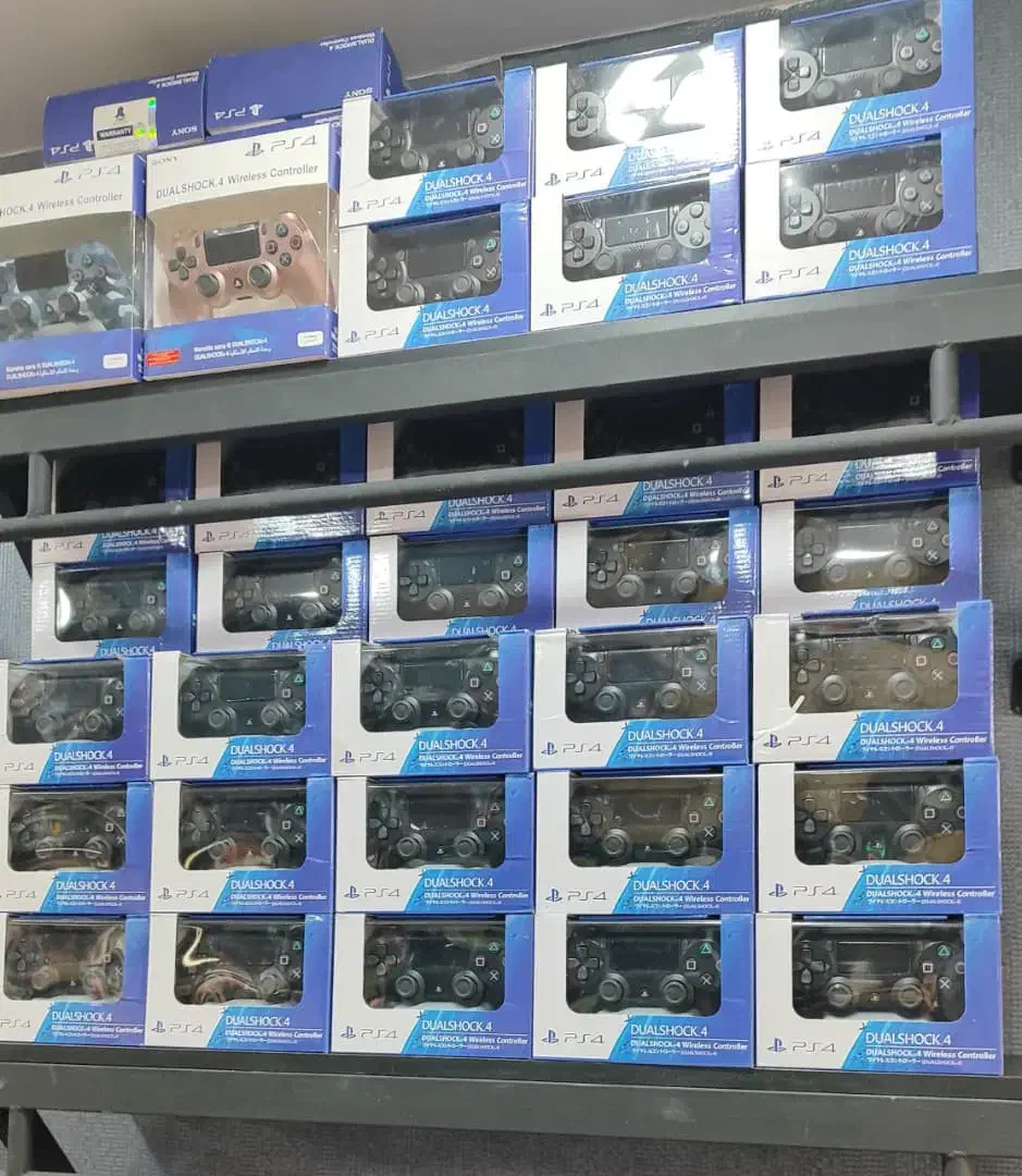 دسته اصلی و طرح اصلی ps4 پلی۴|کنسول، بازی ویدئویی و آنلاین|شیراز, شهرک ایثار|دیوار