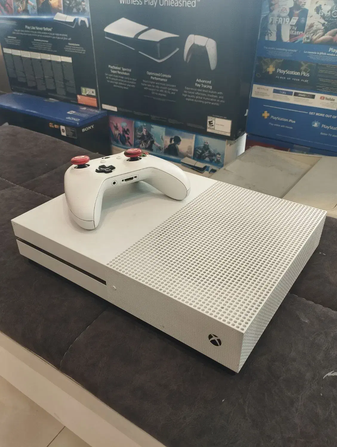 Xbox one s دو دسته بیسیم کاملا سالم|کنسول، بازی ویدئویی و آنلاین|آمل, |دیوار