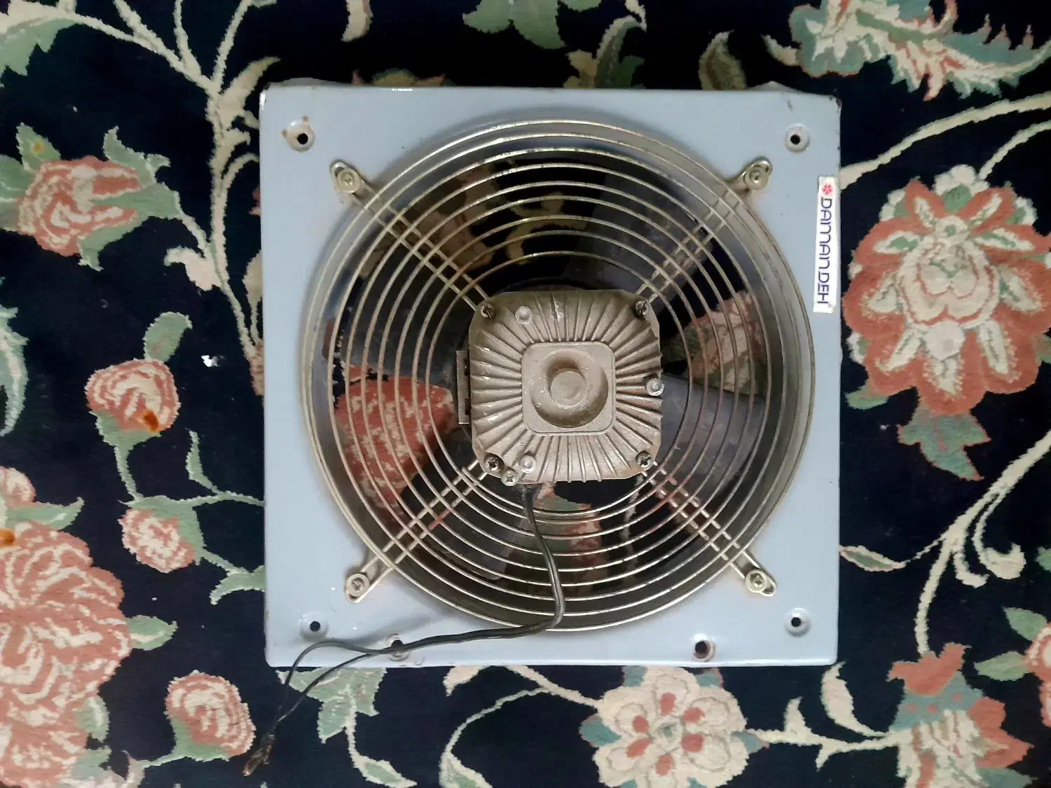 هواکش برقی سالم وقوی|پنکه و تصفیهکنندهٔ هوا|اردبیل, |دیوار