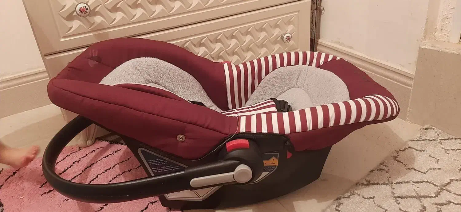 کریر سالم و. تمییز|کالسکه و لوازم جانبی|تویسرکان, |دیوار