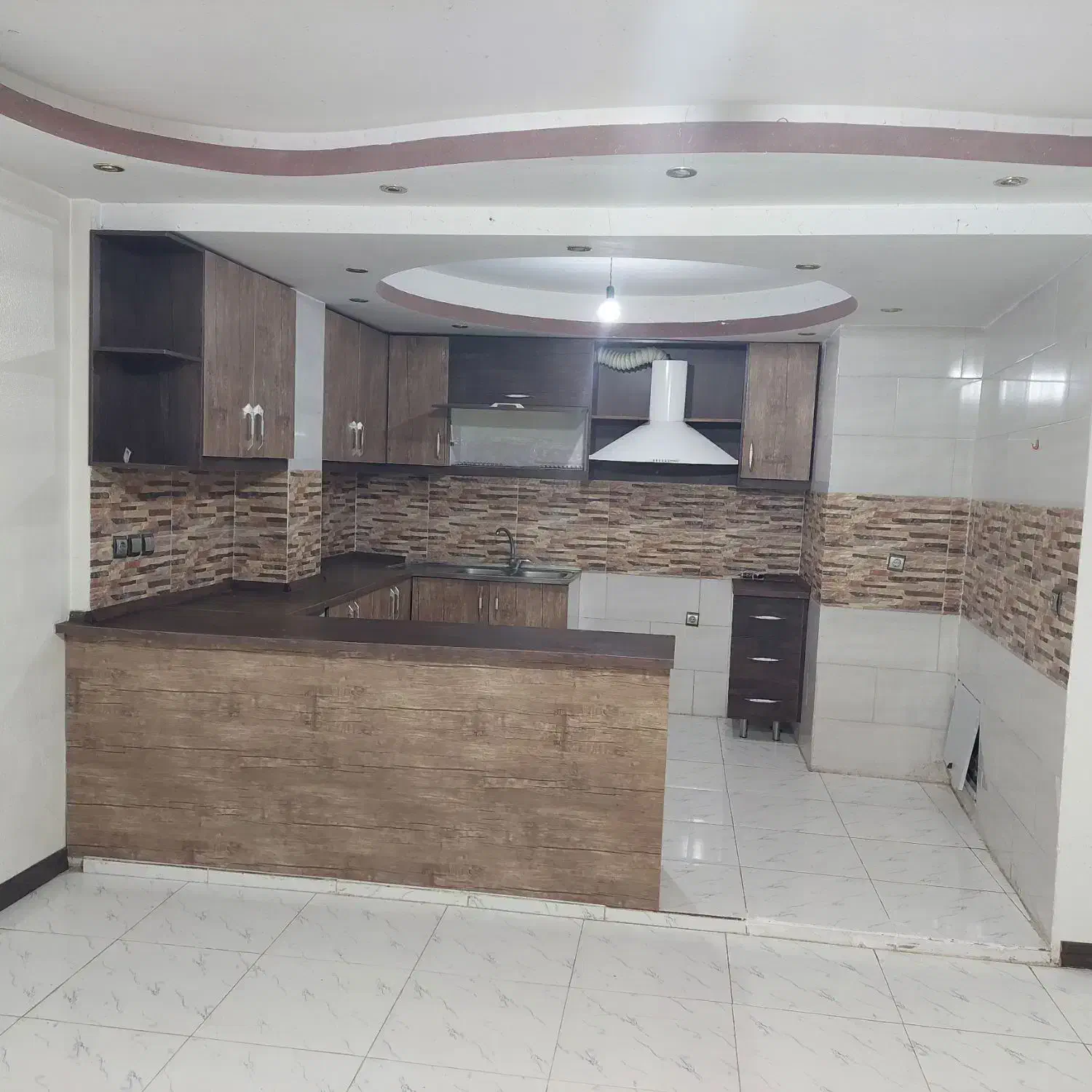 رهن یا رهن و اجاره خیابان مهارت|اجارهٔ آپارتمان|شاهینشهر, خانه کارگر|دیوار