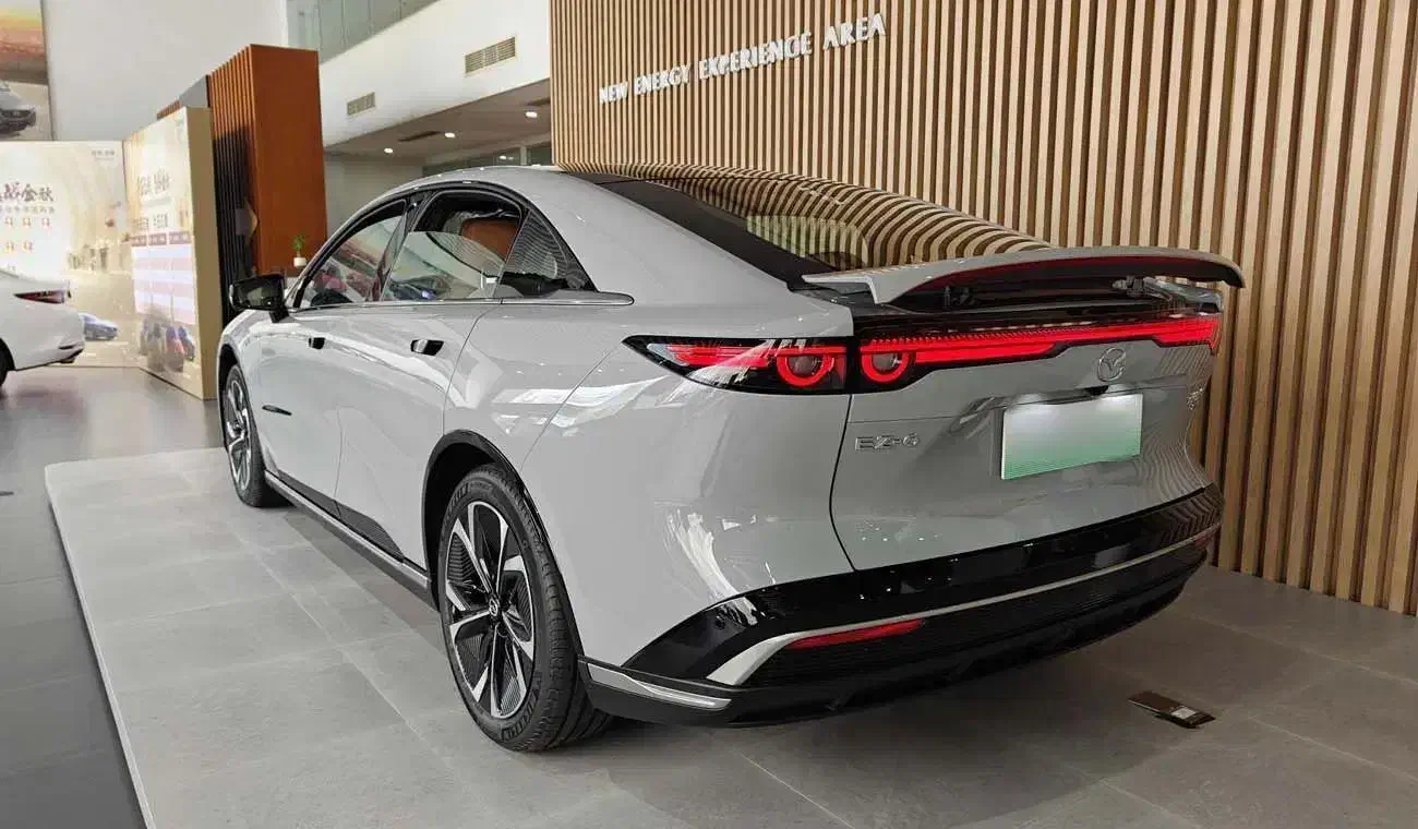 حواله مزدا ez6|خودرو سواری و وانت|تهران, امانیه|دیوار