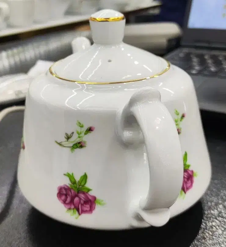 قوری بیدگل گلسرخی|قوری، کتری، قهوهساز دستی|تهران, مشیریه|دیوار