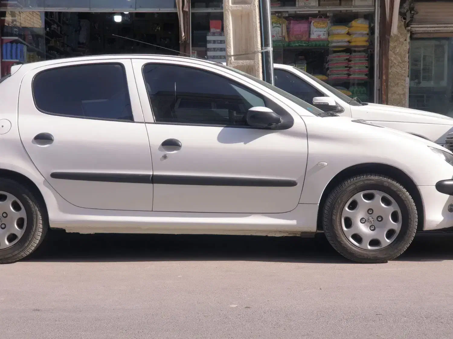 پژو۲۰۶تیپ۵مدل۹۷|خودرو سواری و وانت|مشهد, بهمن|دیوار